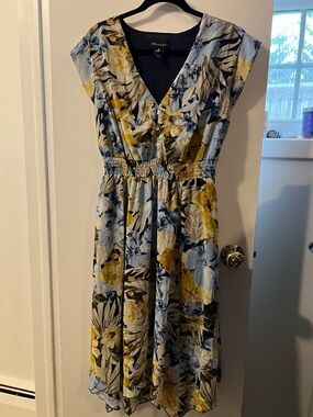 Stella & Julie Blue and Yellow Floral Midi Dress